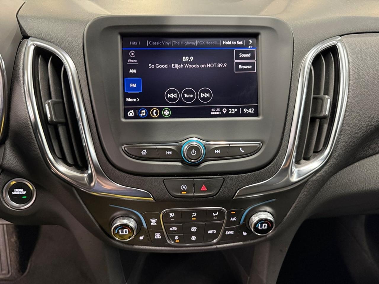 2024 Chevrolet Equinox AWD 4DR LT Photo