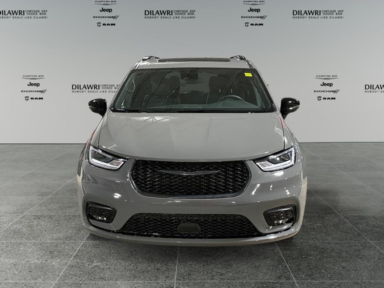 2025 Chrysler Pacifica Limited FWD Photo