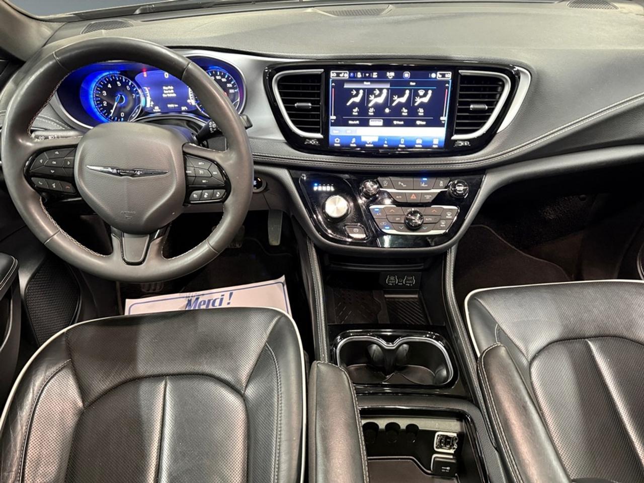2025 Chrysler Pacifica Limited FWD Photo