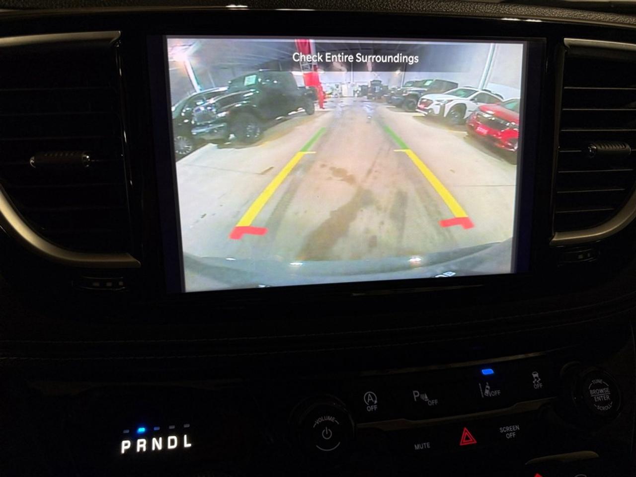 2025 Chrysler Pacifica Limited FWD Photo