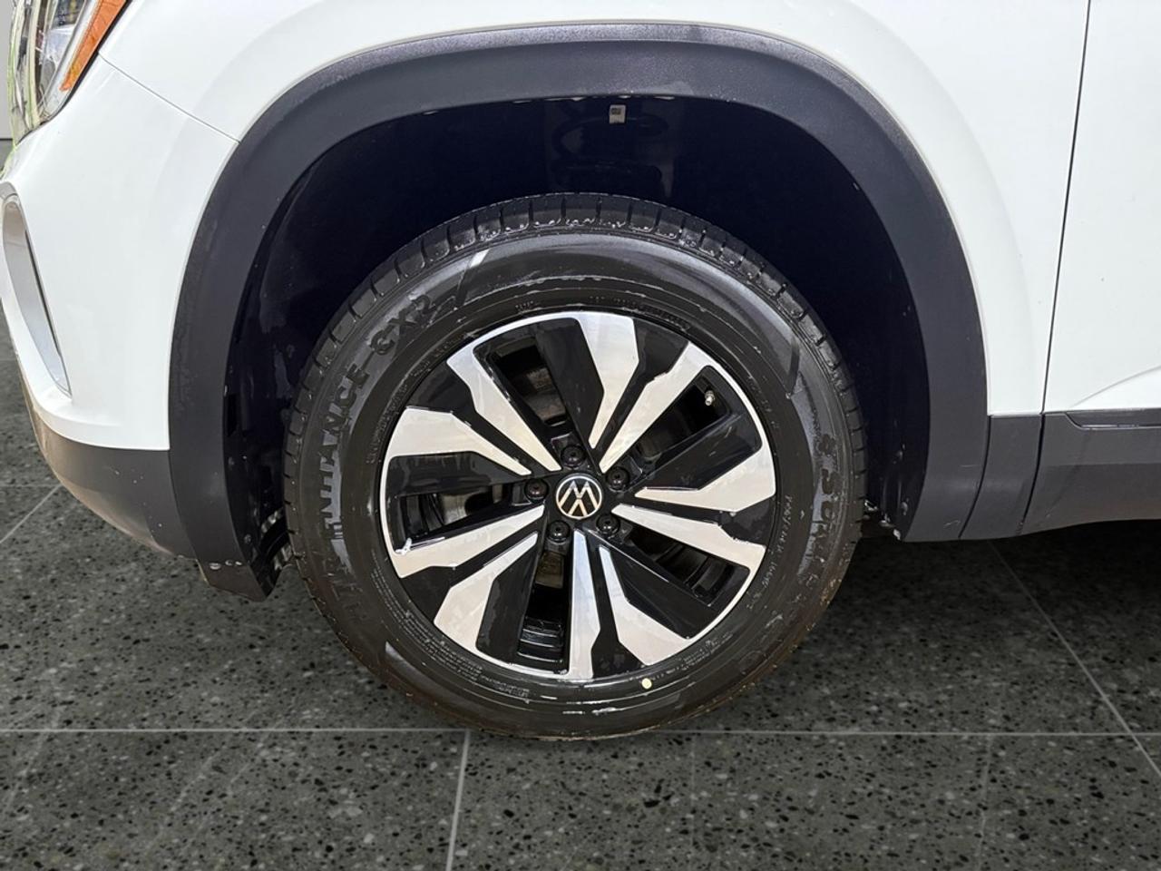 2025 Volkswagen Atlas Comfortline 2.0 TSI 4MOTION Photo
