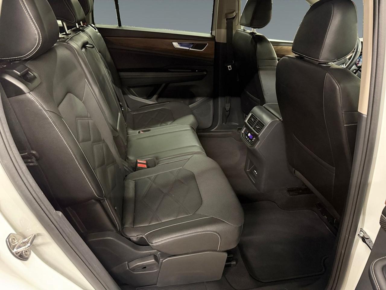 2025 Volkswagen Atlas Comfortline 2.0 TSI 4MOTION Photo