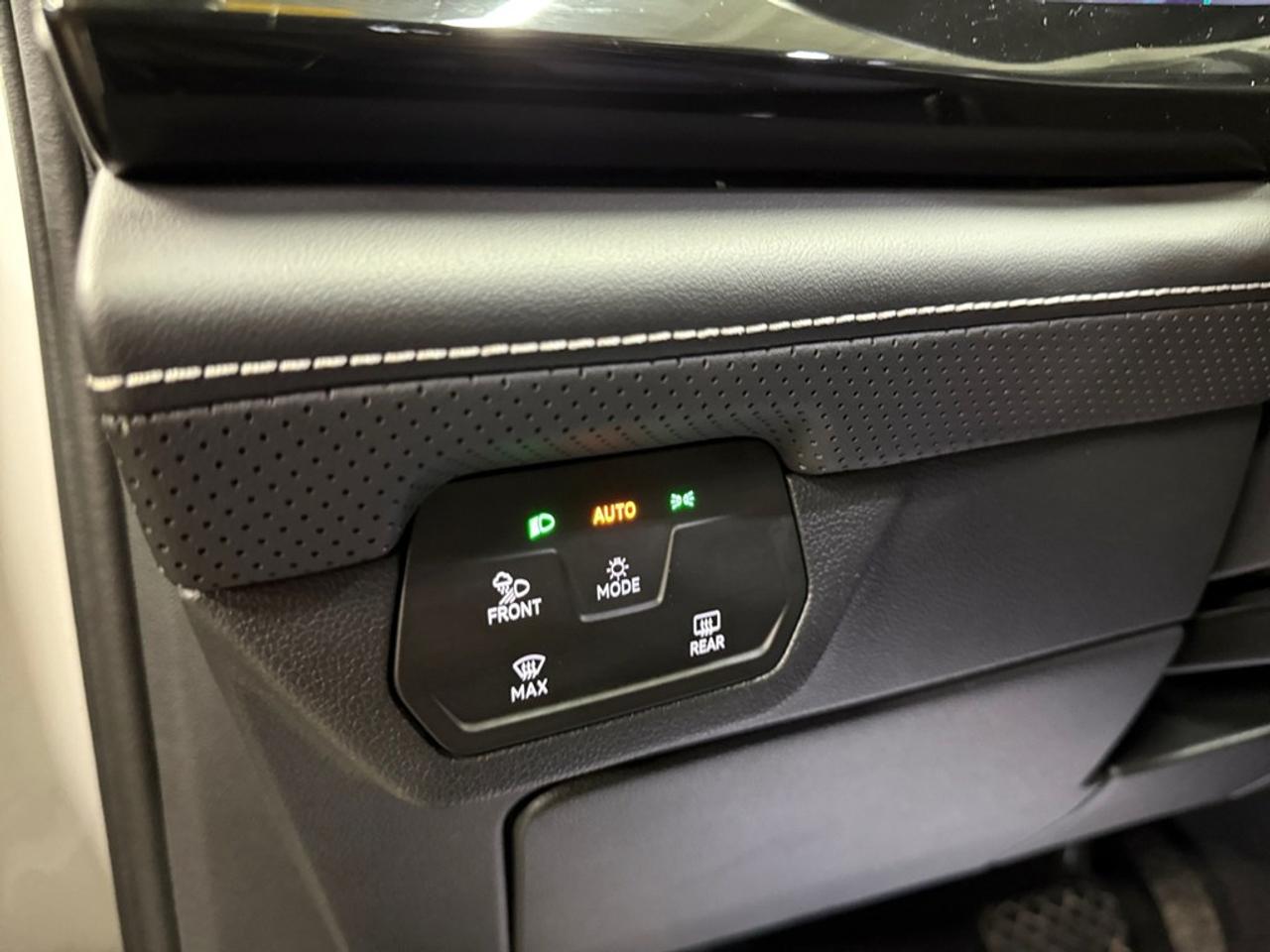 2025 Volkswagen Atlas Comfortline 2.0 TSI 4MOTION Photo