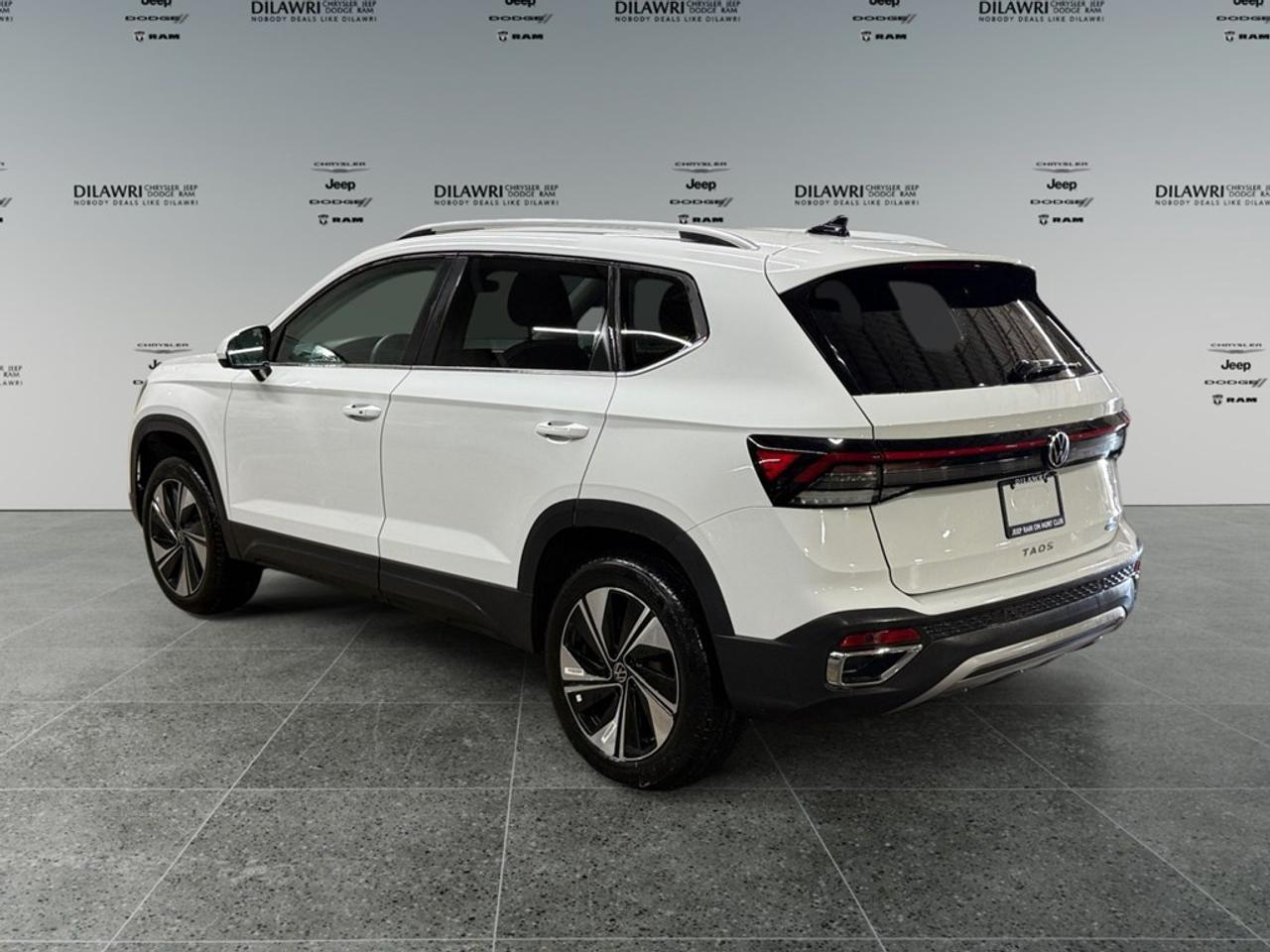 2026 Volkswagen Taos Comfortline 4Motion Photo
