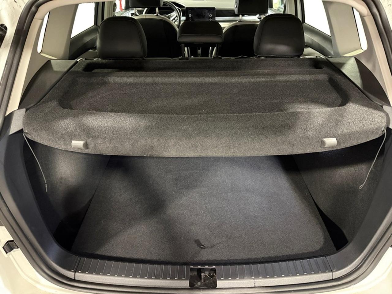 2026 Volkswagen Taos Comfortline 4Motion Photo