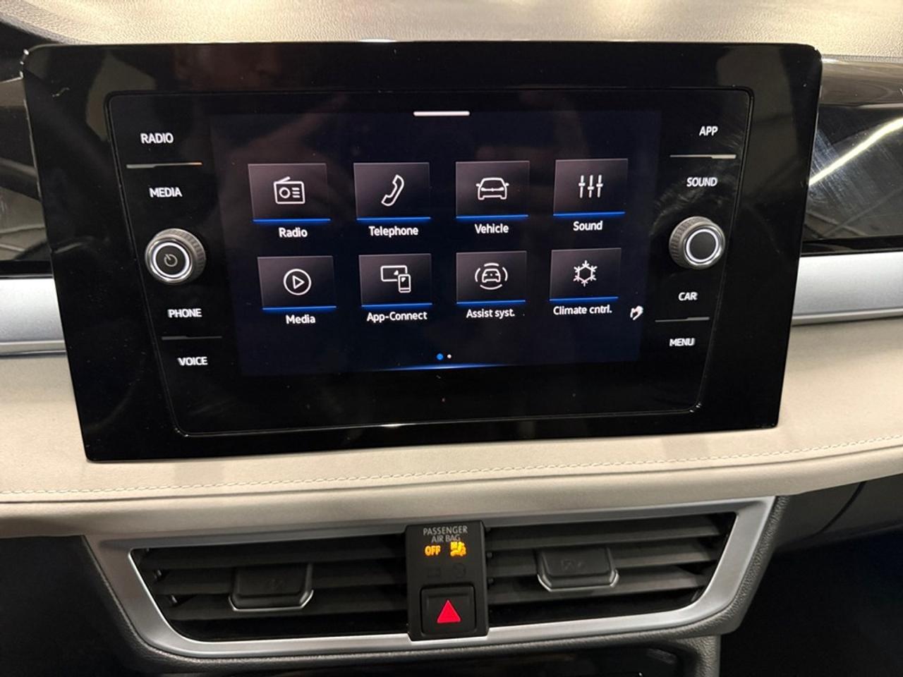 2026 Volkswagen Taos Comfortline 4Motion Photo