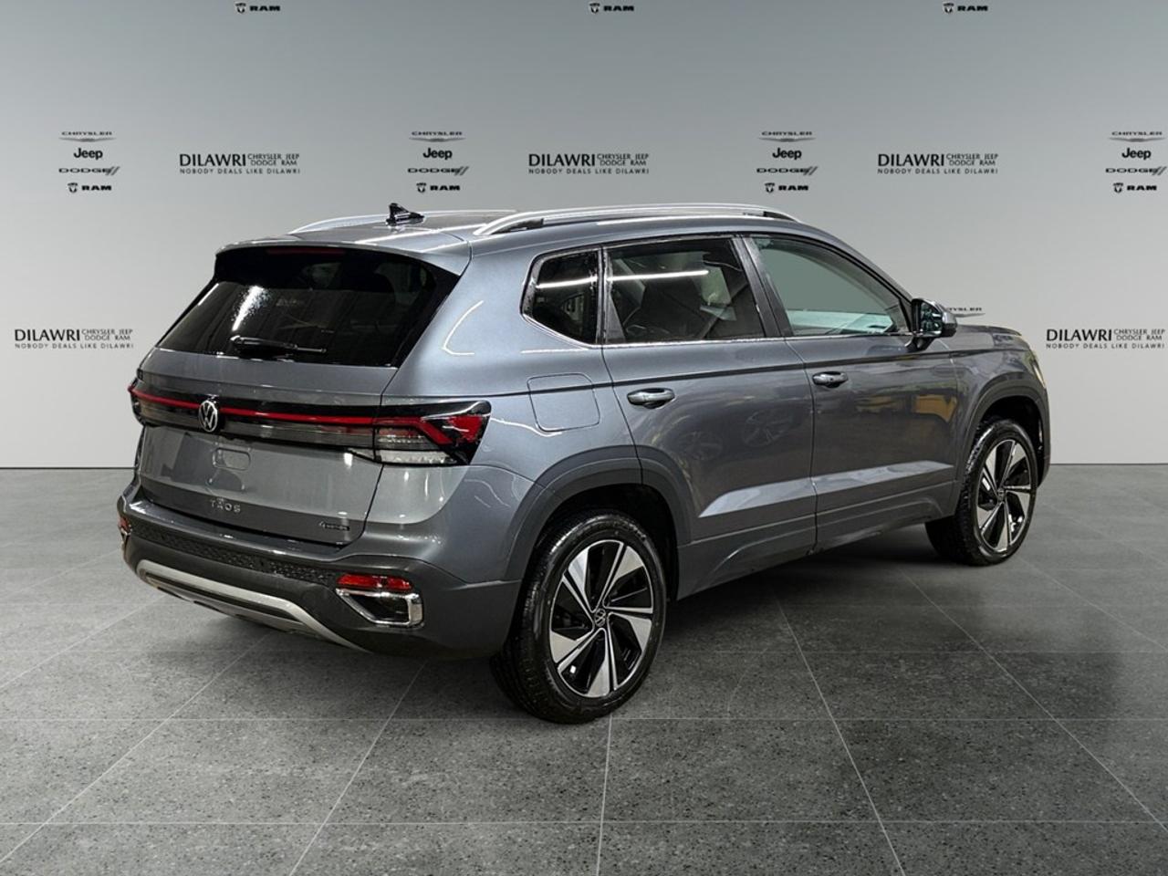 2026 Volkswagen Taos Comfortline 4Motion Photo
