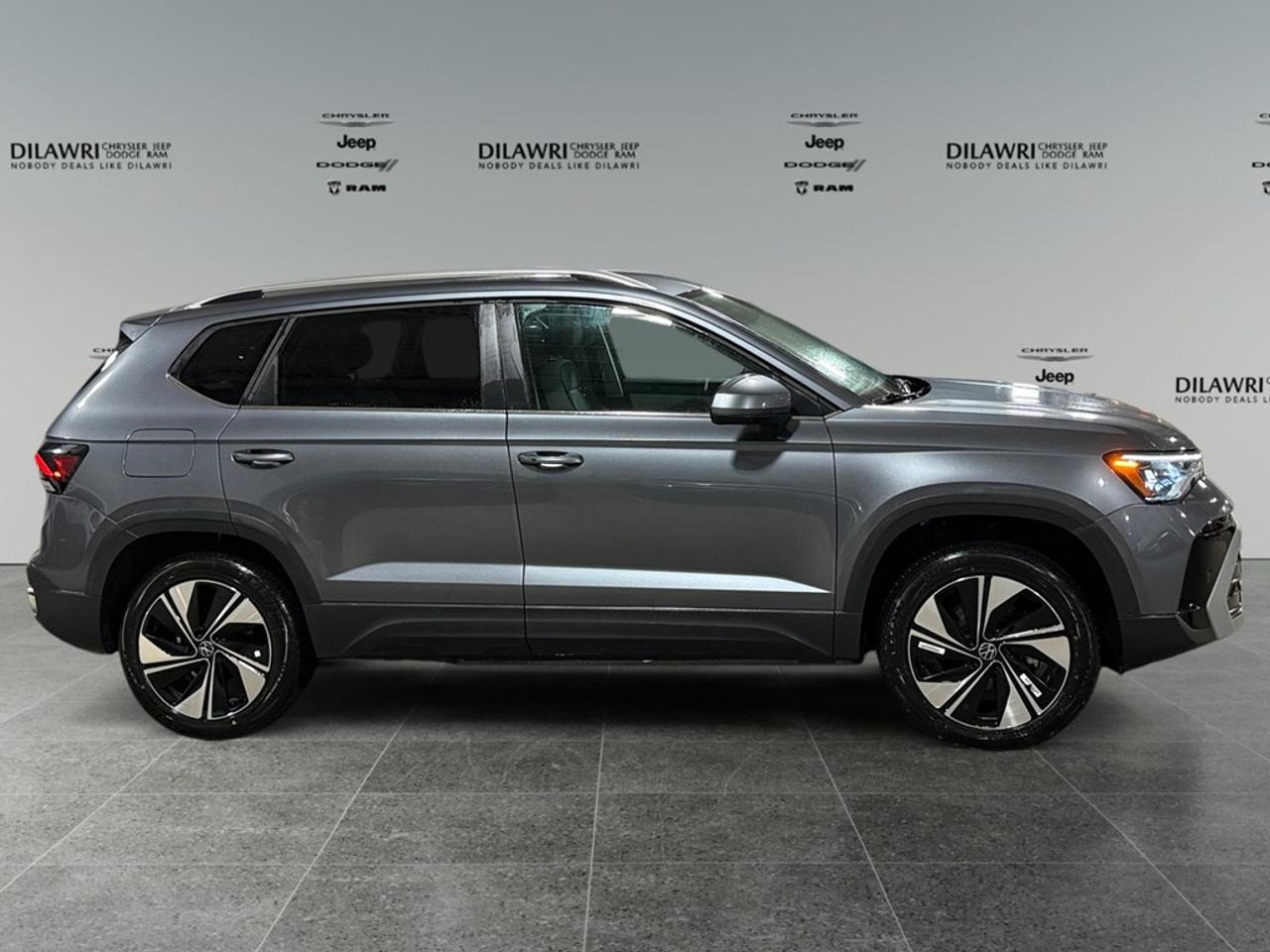 2026 Volkswagen Taos Comfortline 4Motion Photo
