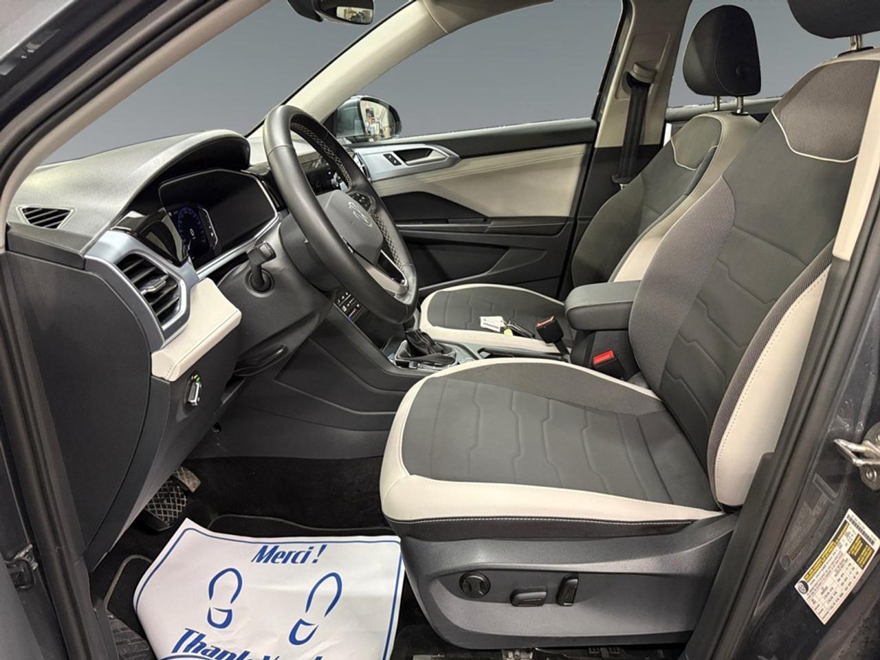 2026 Volkswagen Taos Comfortline 4Motion Photo