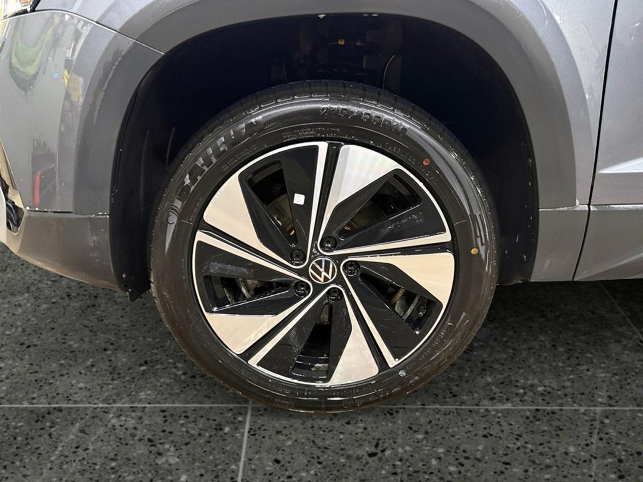 2026 Volkswagen Taos Comfortline 4Motion Photo