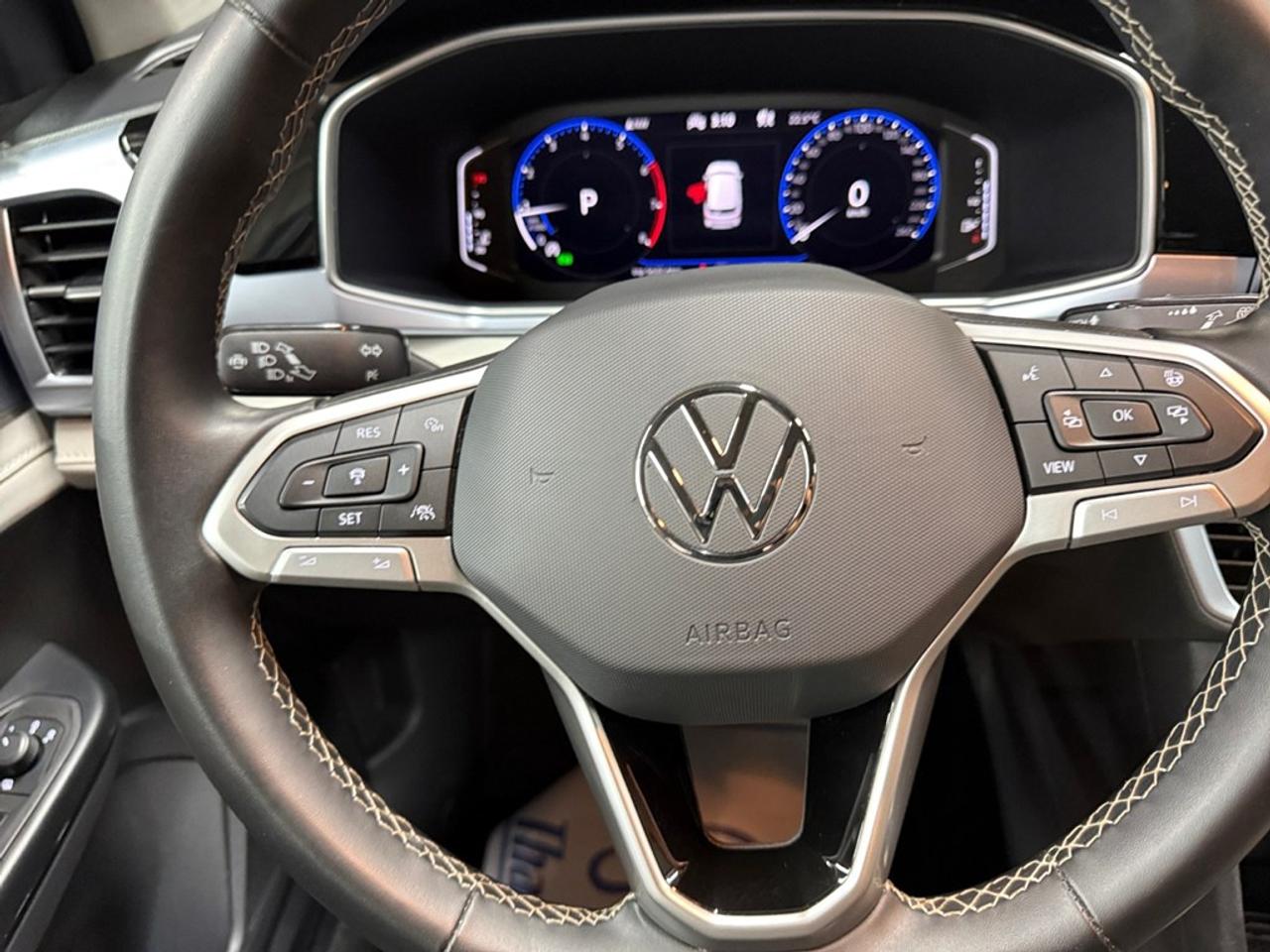 2026 Volkswagen Taos Comfortline 4Motion Photo