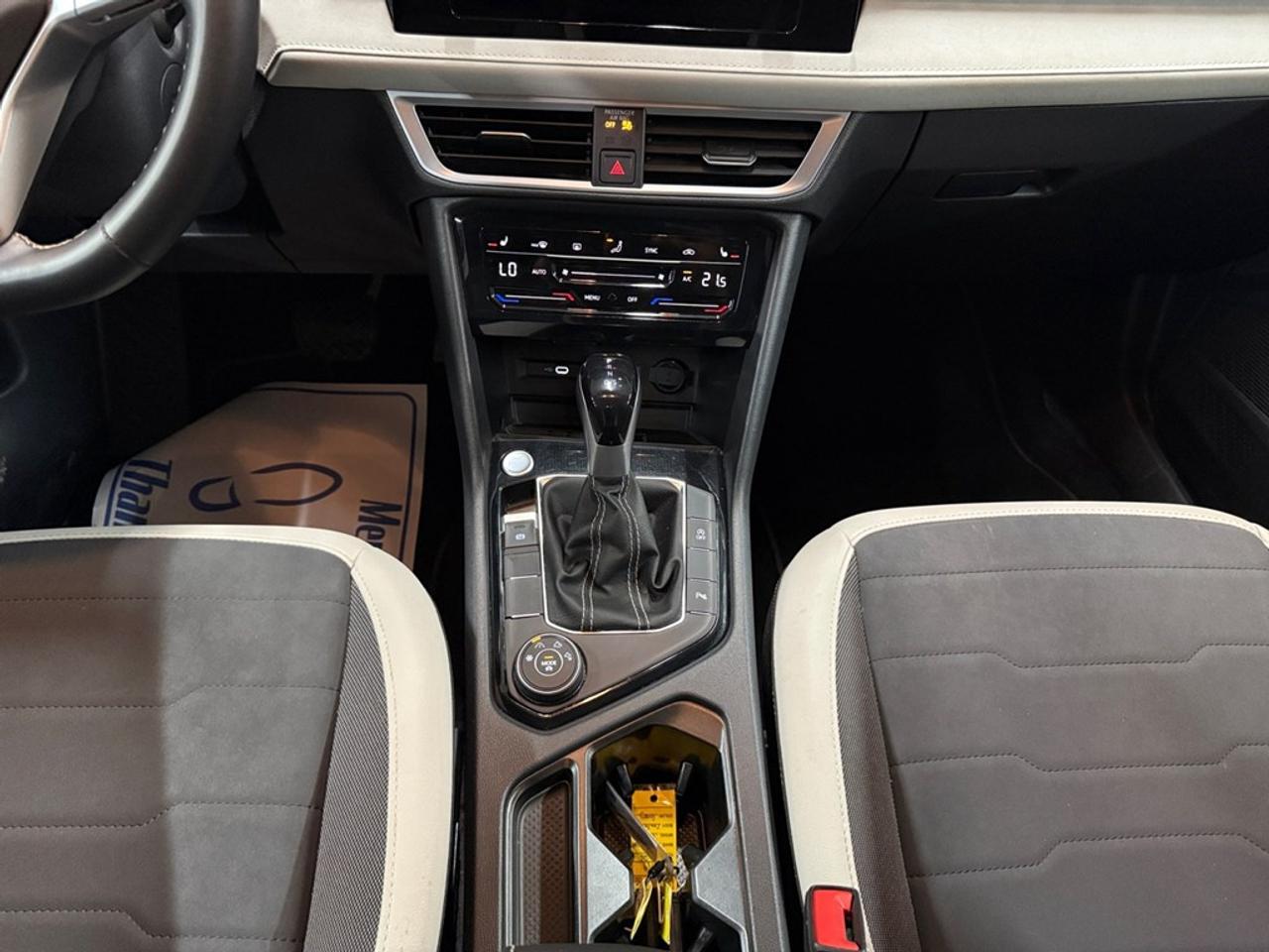 2026 Volkswagen Taos Comfortline 4Motion Photo