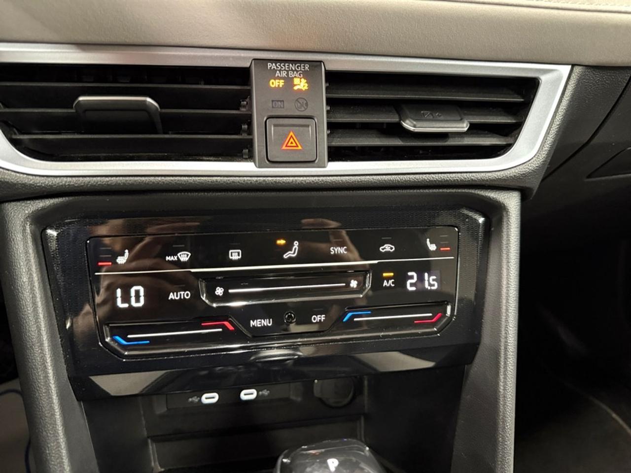 2026 Volkswagen Taos Comfortline 4Motion Photo