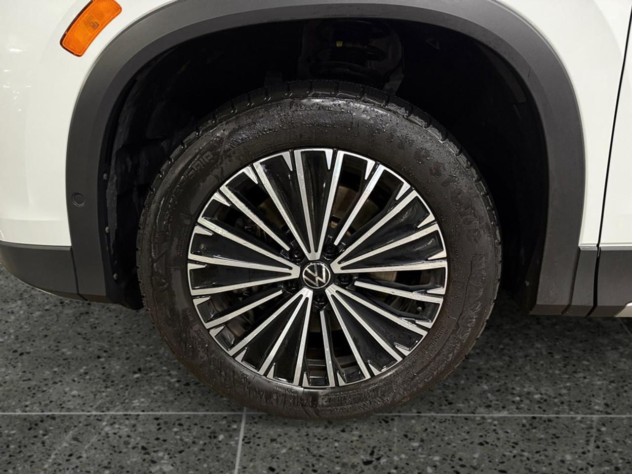 2026 Volkswagen Tiguan COMFORTLINE 4Motion Photo