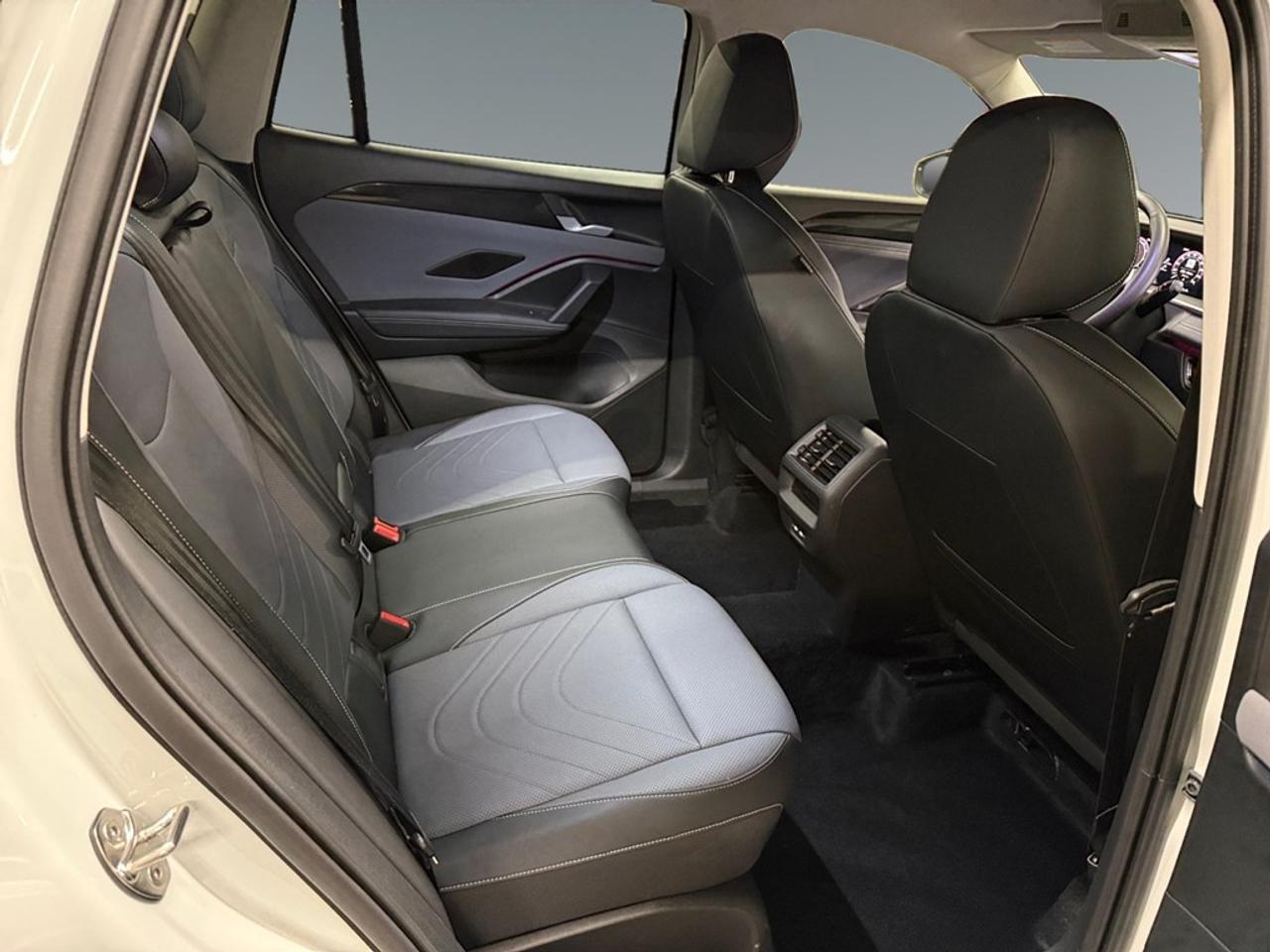 2026 Volkswagen Tiguan COMFORTLINE 4Motion Photo