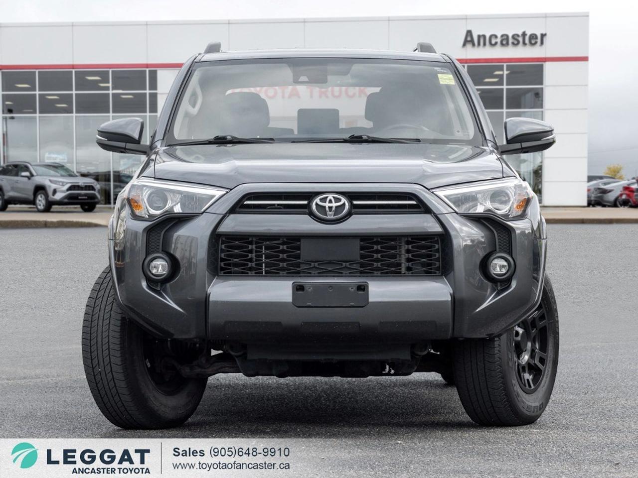 2022 Toyota 4Runner SR5 4WD Photo1