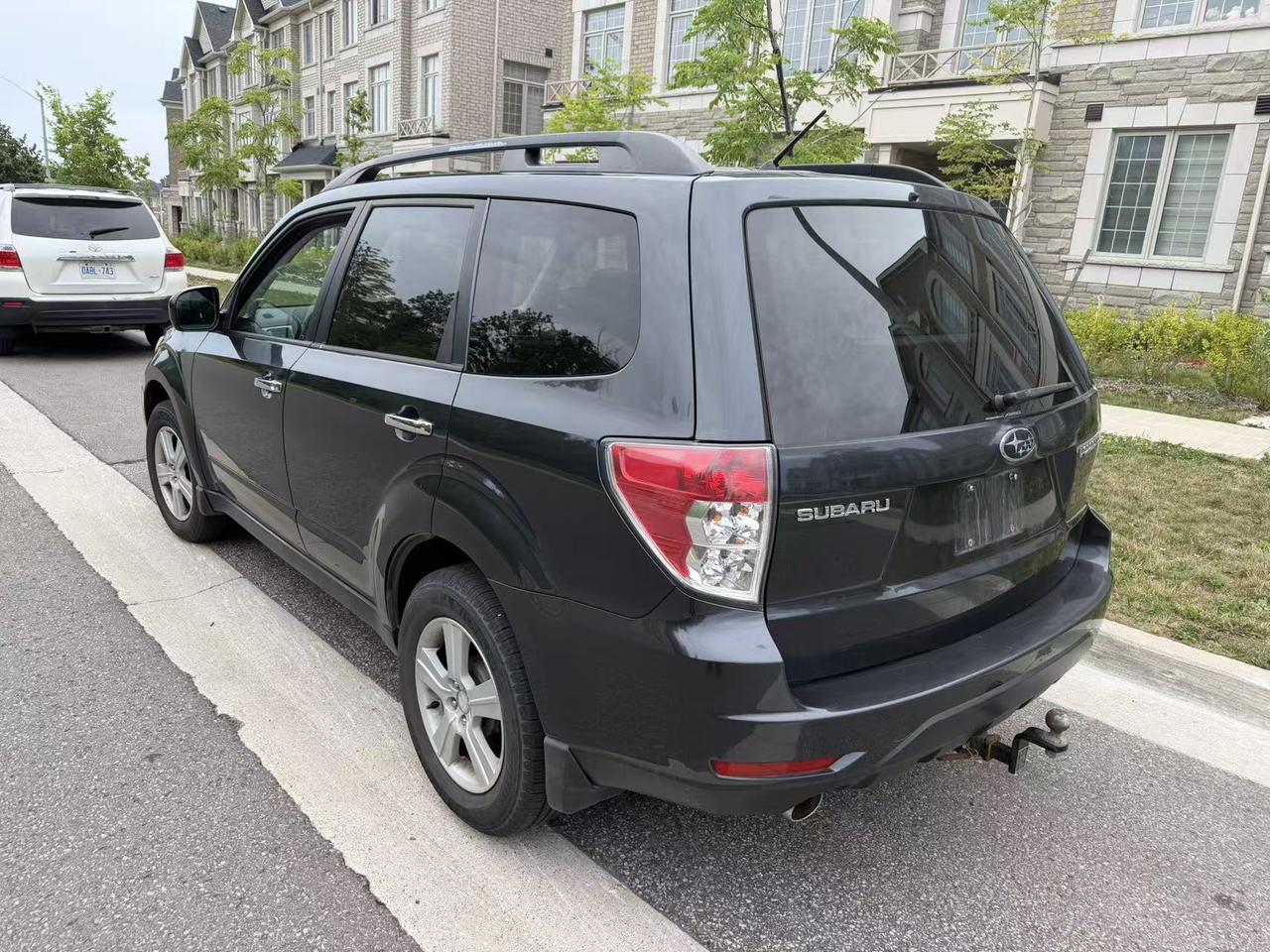 2009 Subaru Forester 4dr Auto X w/Premium Pkg Photo4