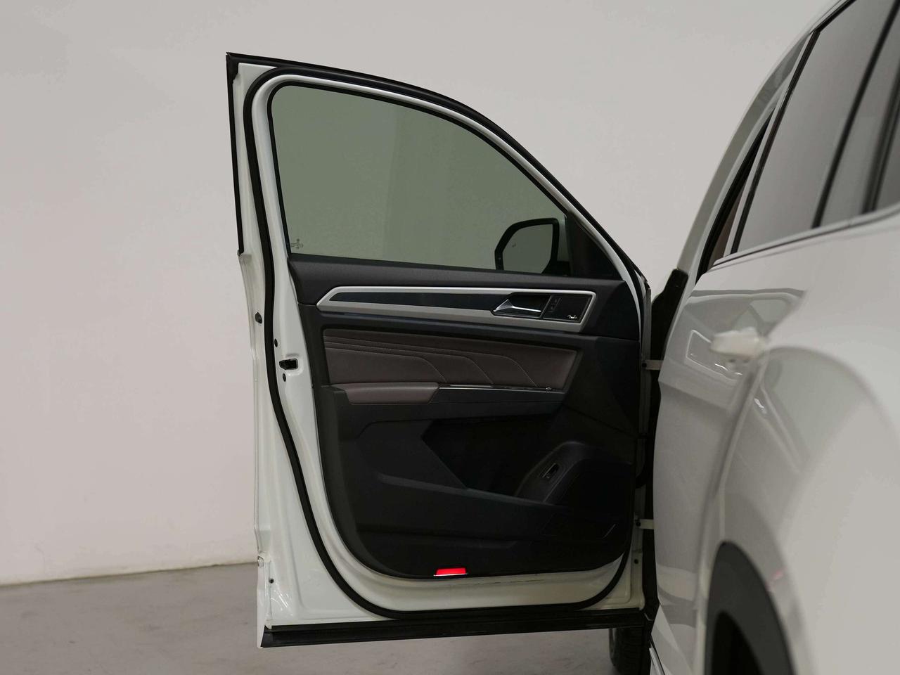 2021 Volkswagen Atlas R-LINE | EXECLINE | 6 PASS | PANO | 21 IN Photo