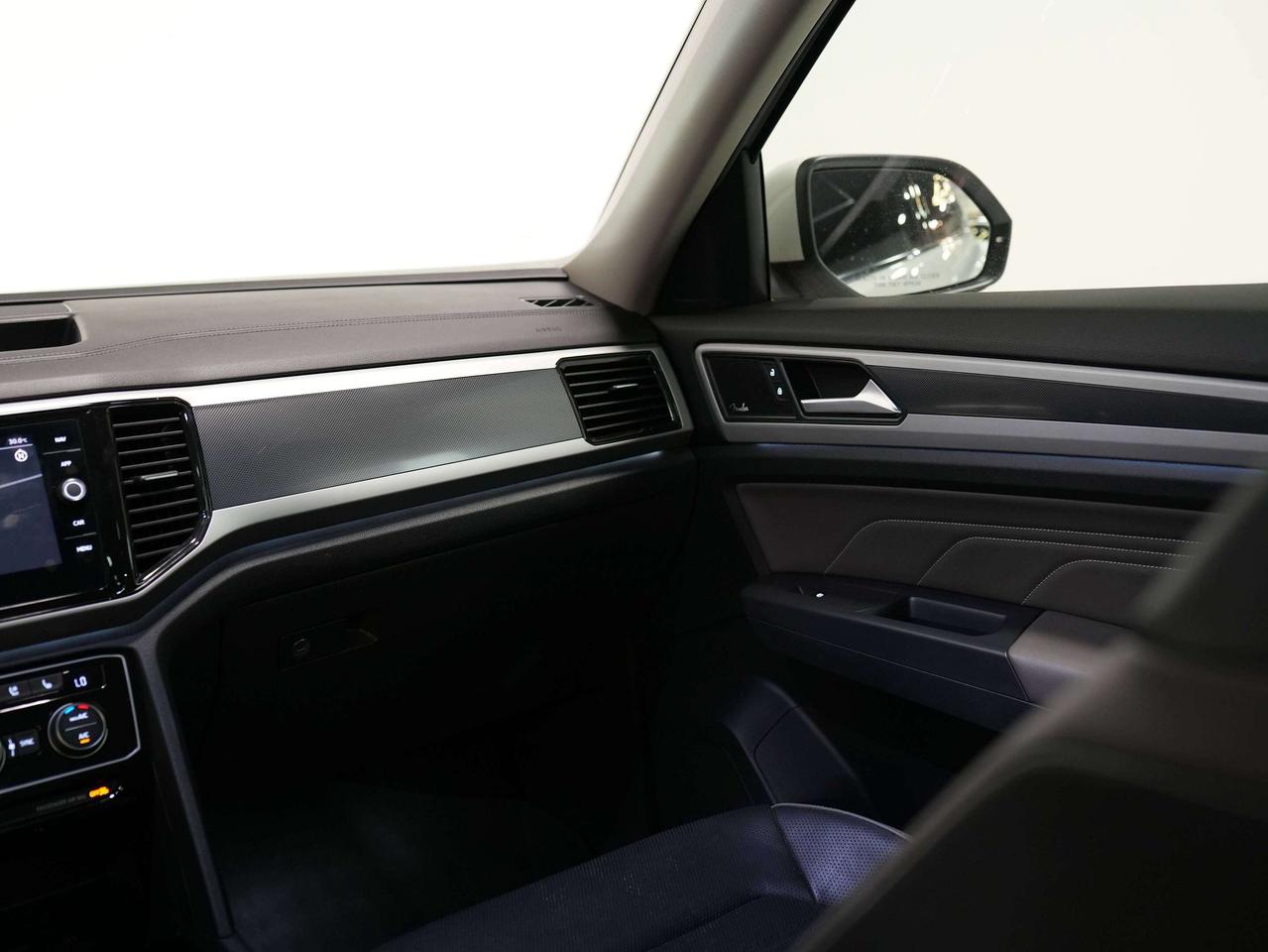 2021 Volkswagen Atlas R-LINE | EXECLINE | 6 PASS | PANO | 21 IN Photo
