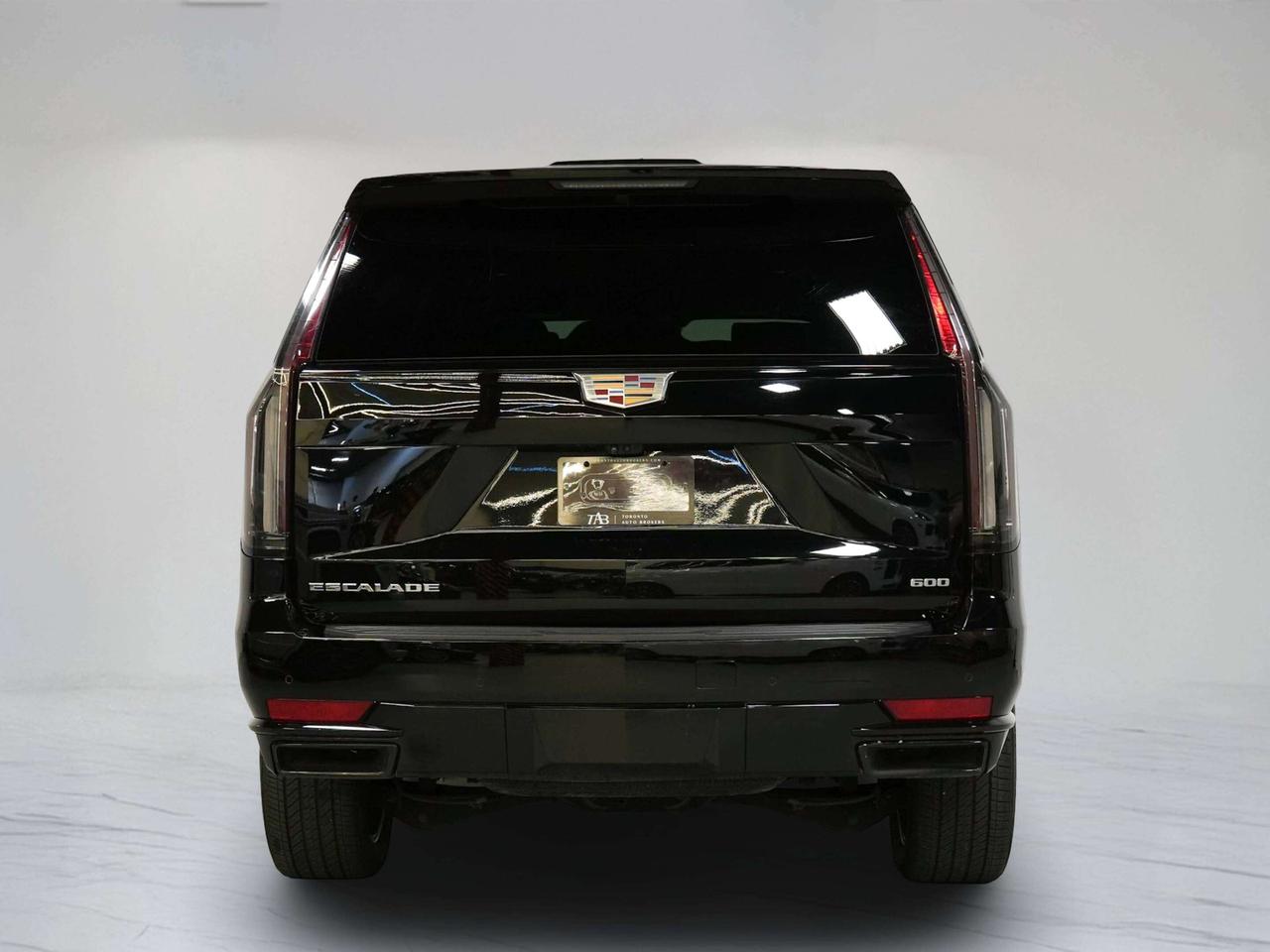2023 Cadillac Escalade SPORT | REAR ENTERTAINMENT | 7 PASS | 22 IN Photo