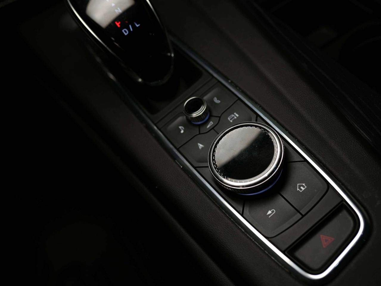 2023 Cadillac Escalade SPORT | REAR ENTERTAINMENT | 7 PASS | 22 IN Photo