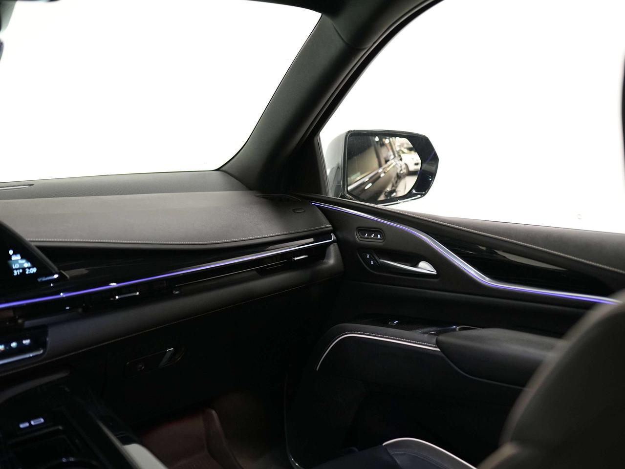 2023 Cadillac Escalade SPORT | REAR ENTERTAINMENT | 7 PASS | 22 IN Photo