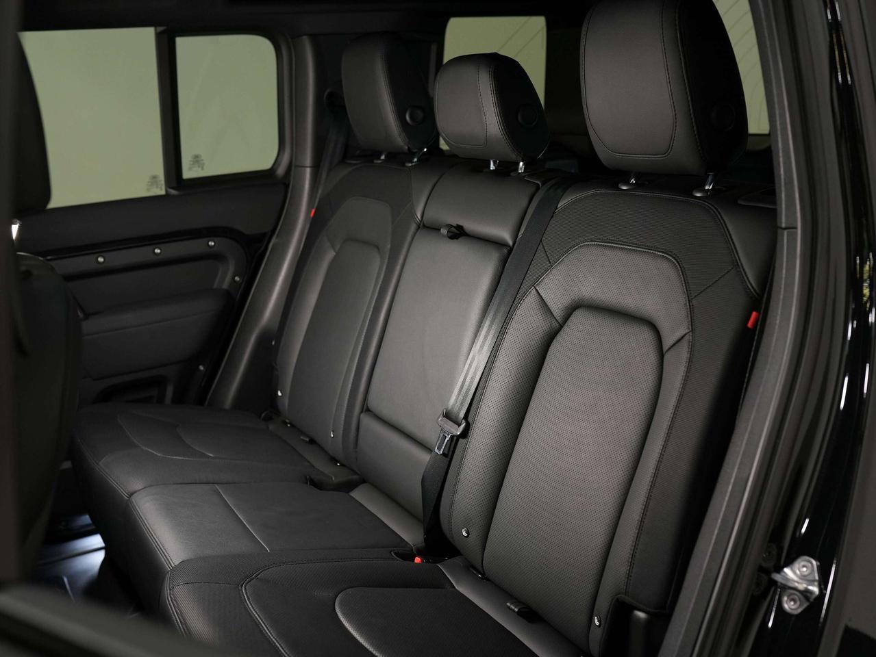 2023 Land Rover Defender X DYNAMIC | P400 | PANO | MERIDIAN | 20 IN Photo