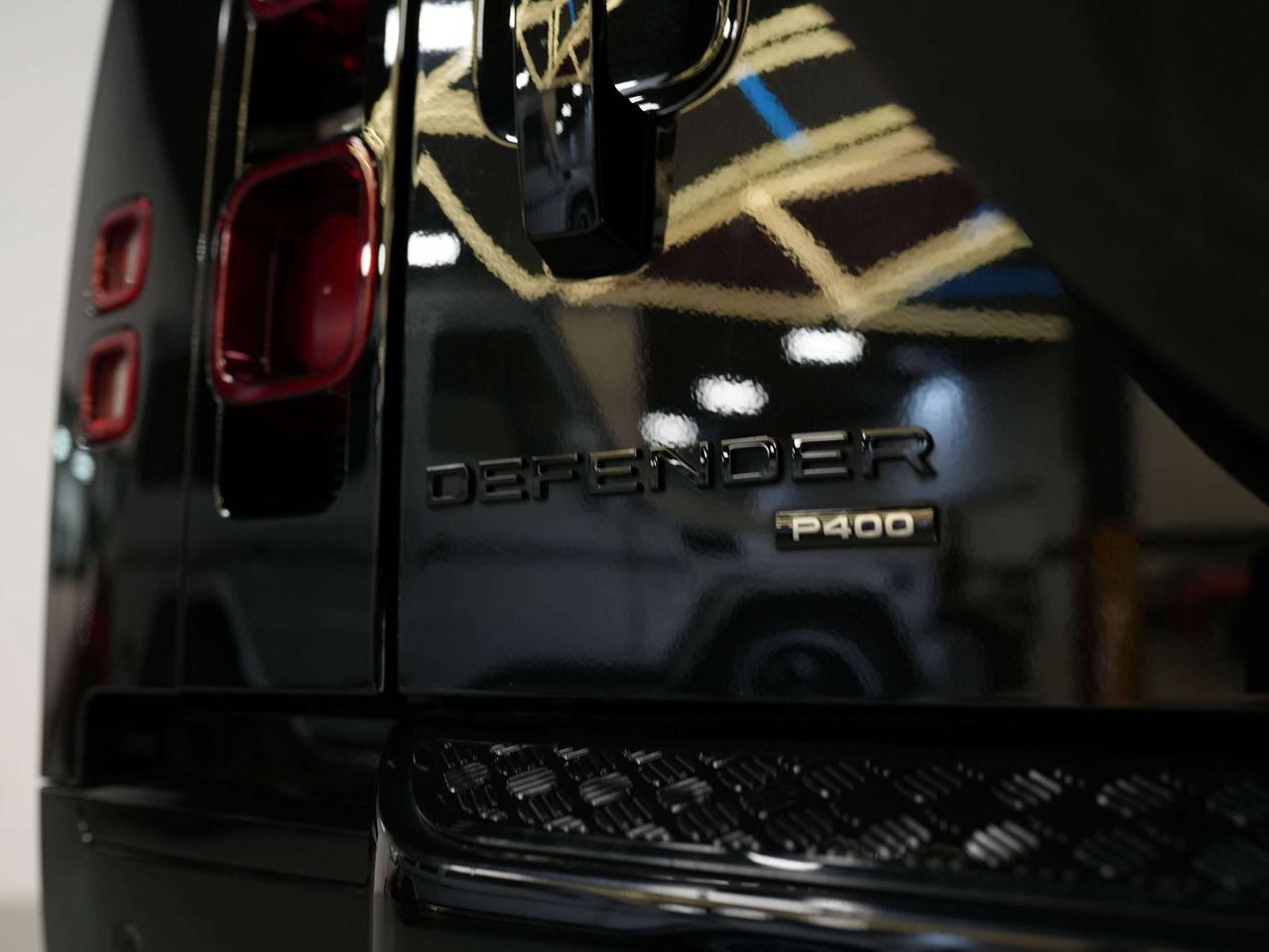 2023 Land Rover Defender X DYNAMIC | P400 | PANO | MERIDIAN | 20 IN Photo
