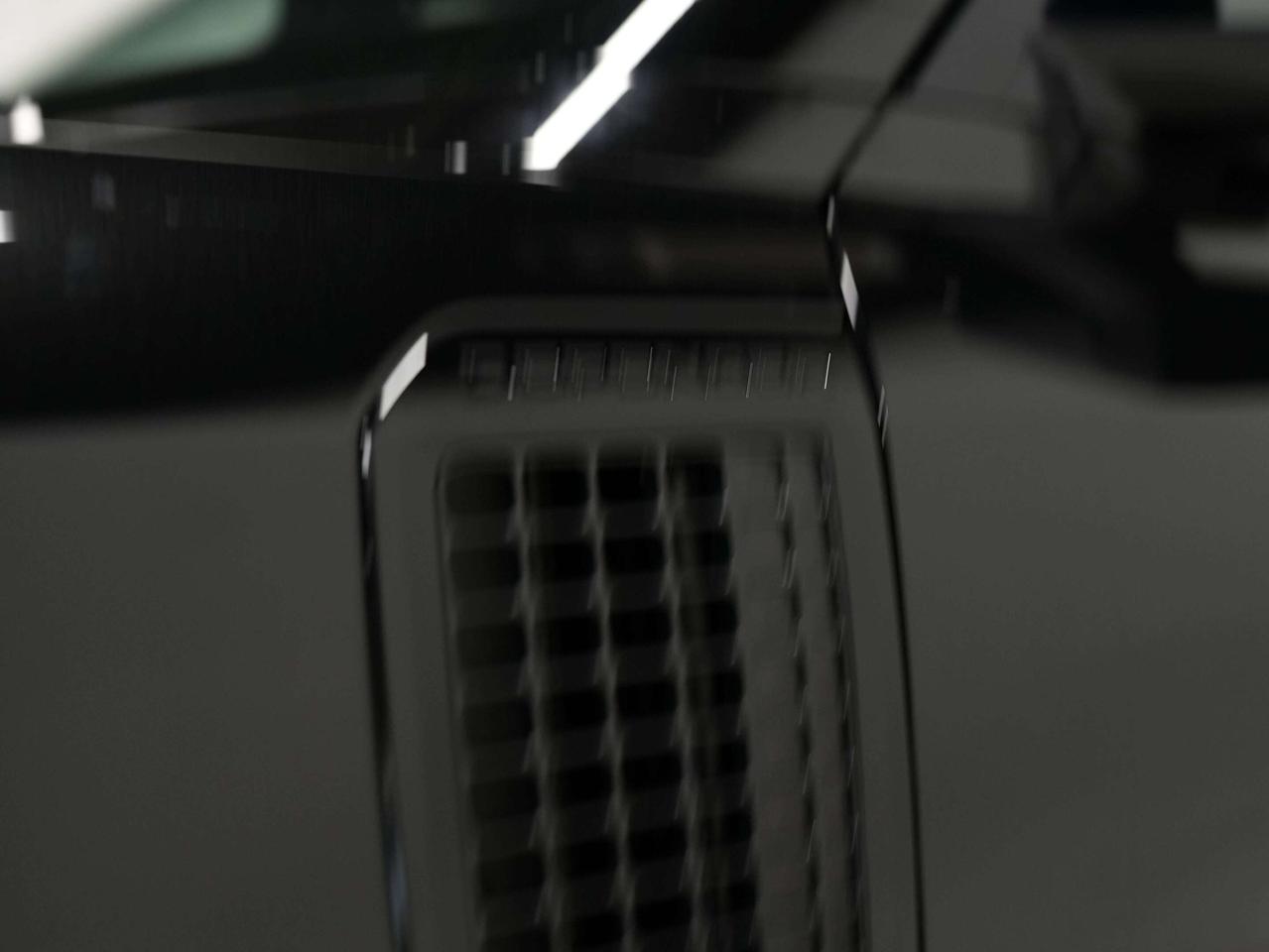 2023 Land Rover Defender X DYNAMIC | P400 | PANO | MERIDIAN | 20 IN Photo