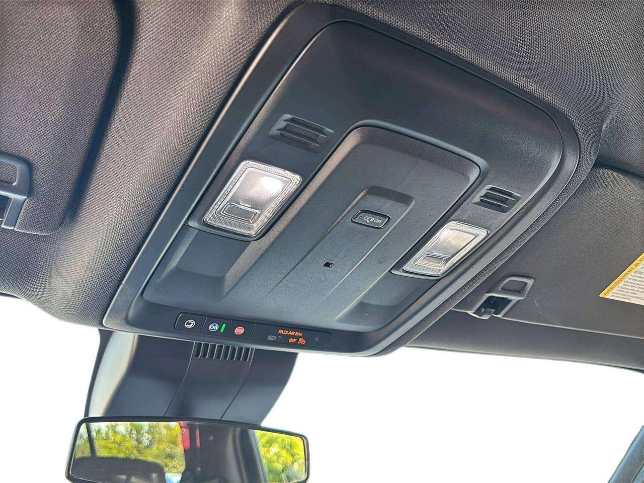 2024 GMC Yukon SLE Photo