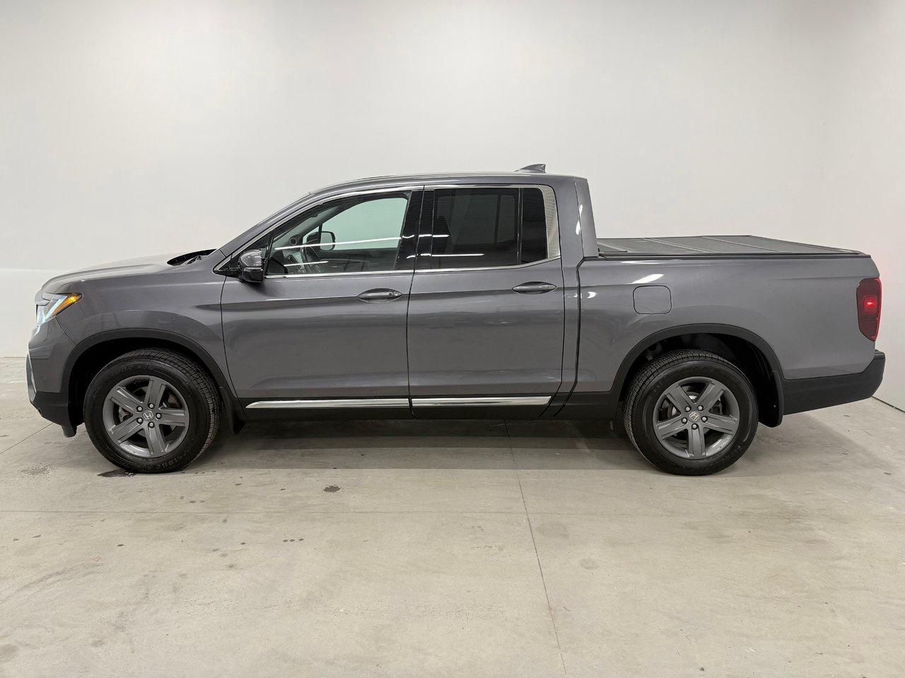 2022 Honda Ridgeline TOURING Photo2