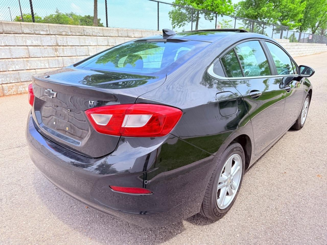 2016 Chevrolet Cruze 1LT 4dr Sedan (1.4L 4cyl Turbo 6A) Photo