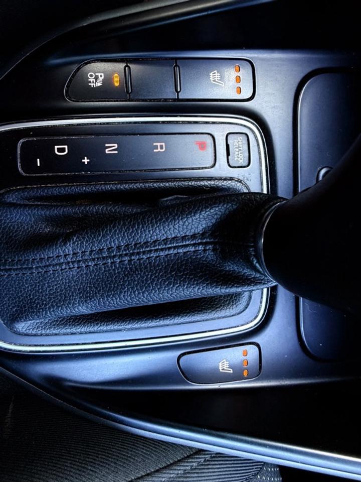 2015 Kia Rondo GLS(Middle grade) Photo