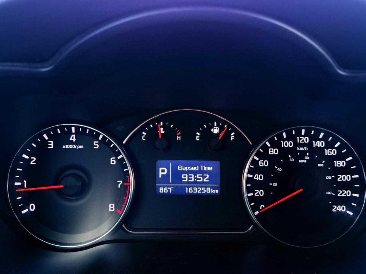 2015 Kia Rondo GLS(Middle grade) Photo