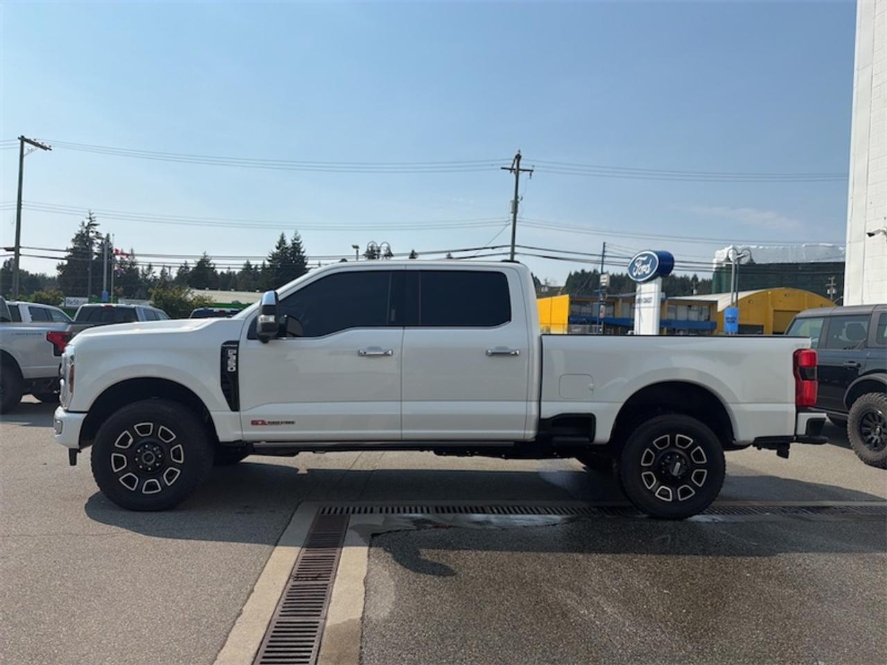 2024 Ford F-350 Super Duty Platinum  - Leather Seats Photo1