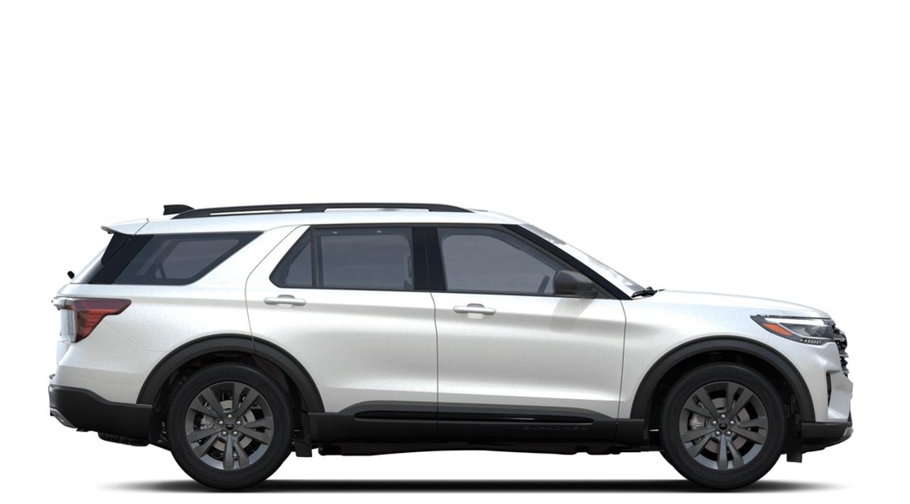 2025 Ford Explorer Active Photo4