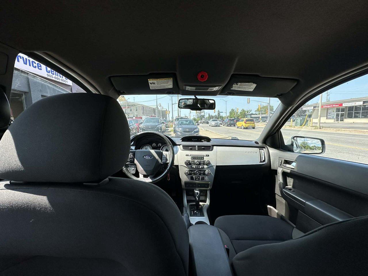 2011 Ford Focus SES Photo