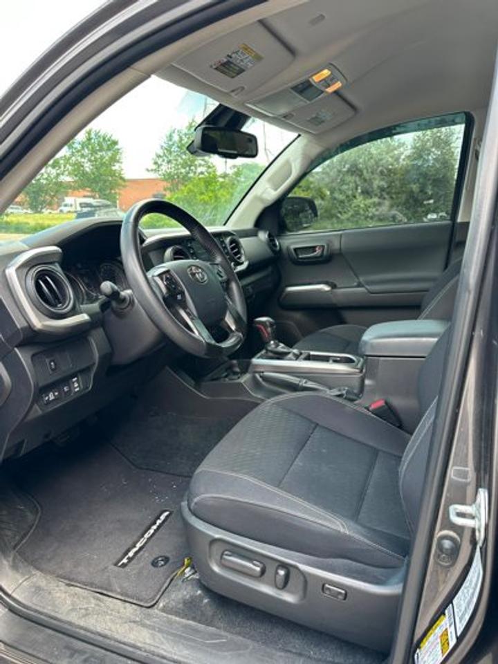 2023 Toyota Tacoma Trail Edition Double Cab 4X4 | Factory Lift | Bronze Wheels | Power Seat | Heated Seats | and More ! Photo