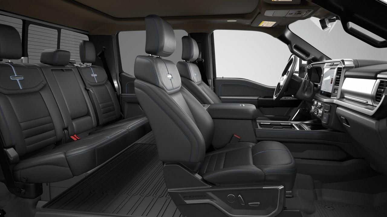 2026 Ford F-450 Super Duty DRW Platinum Photo