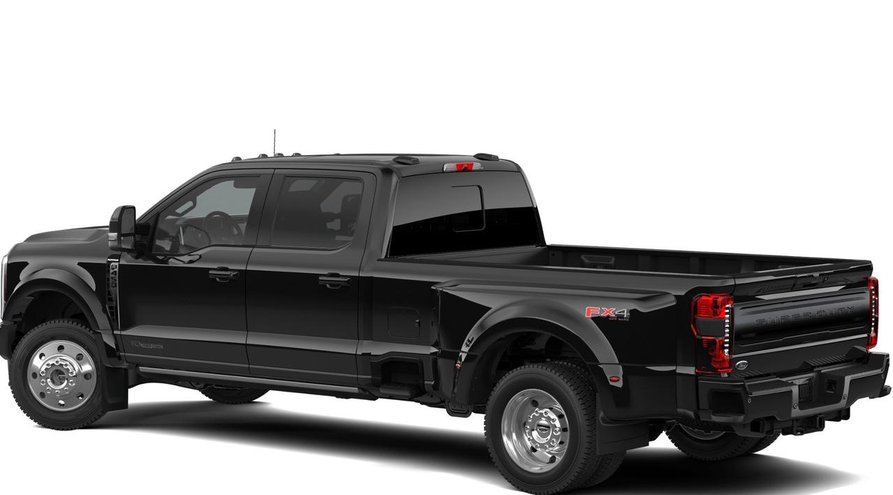 2026 Ford F-450 Super Duty DRW Platinum Photo