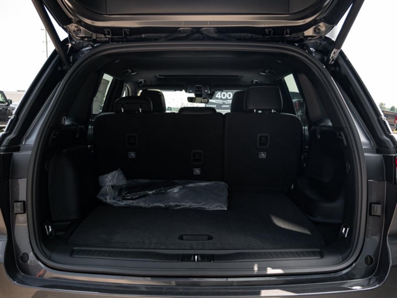 2026 Jeep Grand Cherokee Altitude Photo