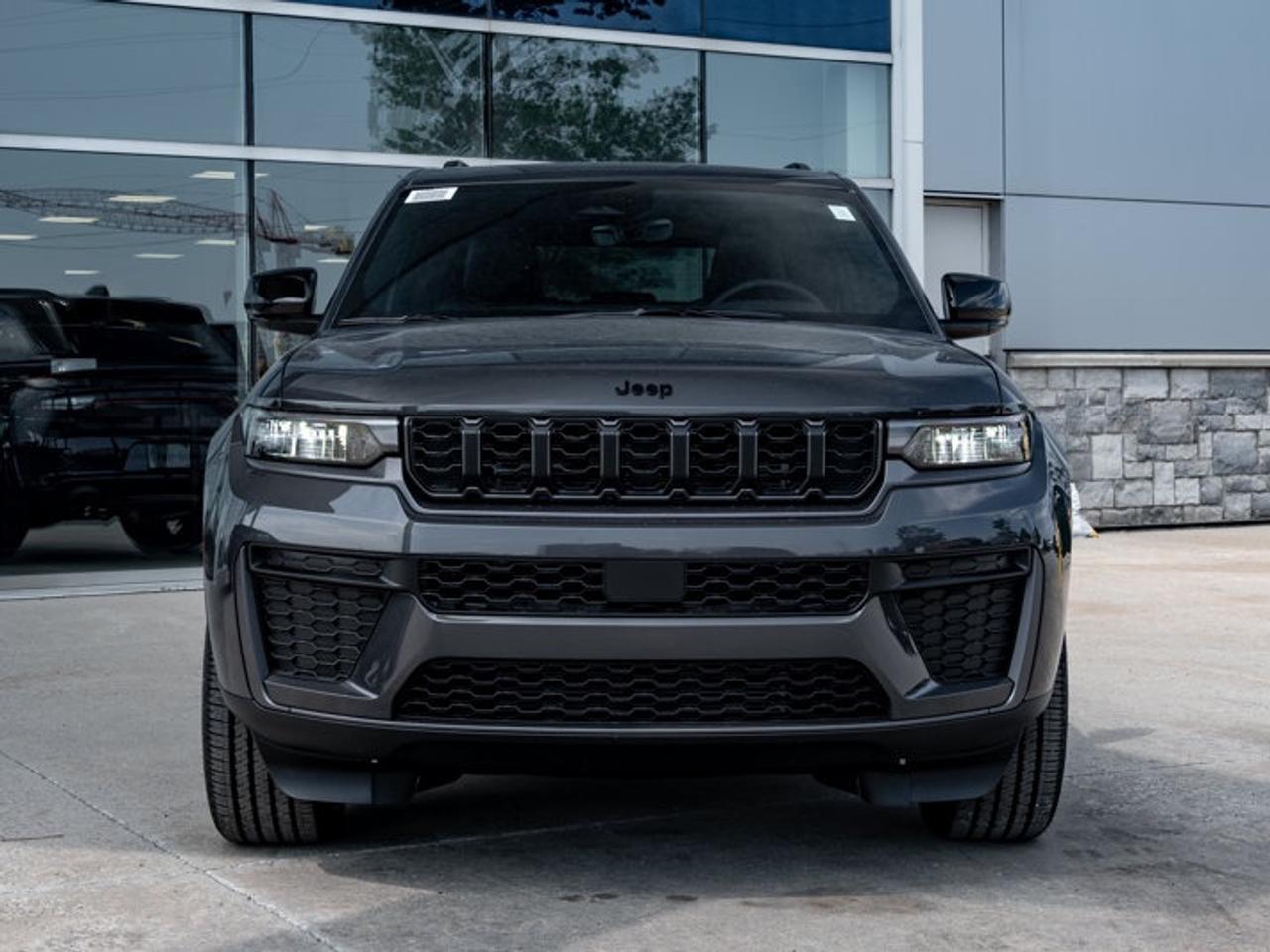 2026 Jeep Grand Cherokee Altitude Photo