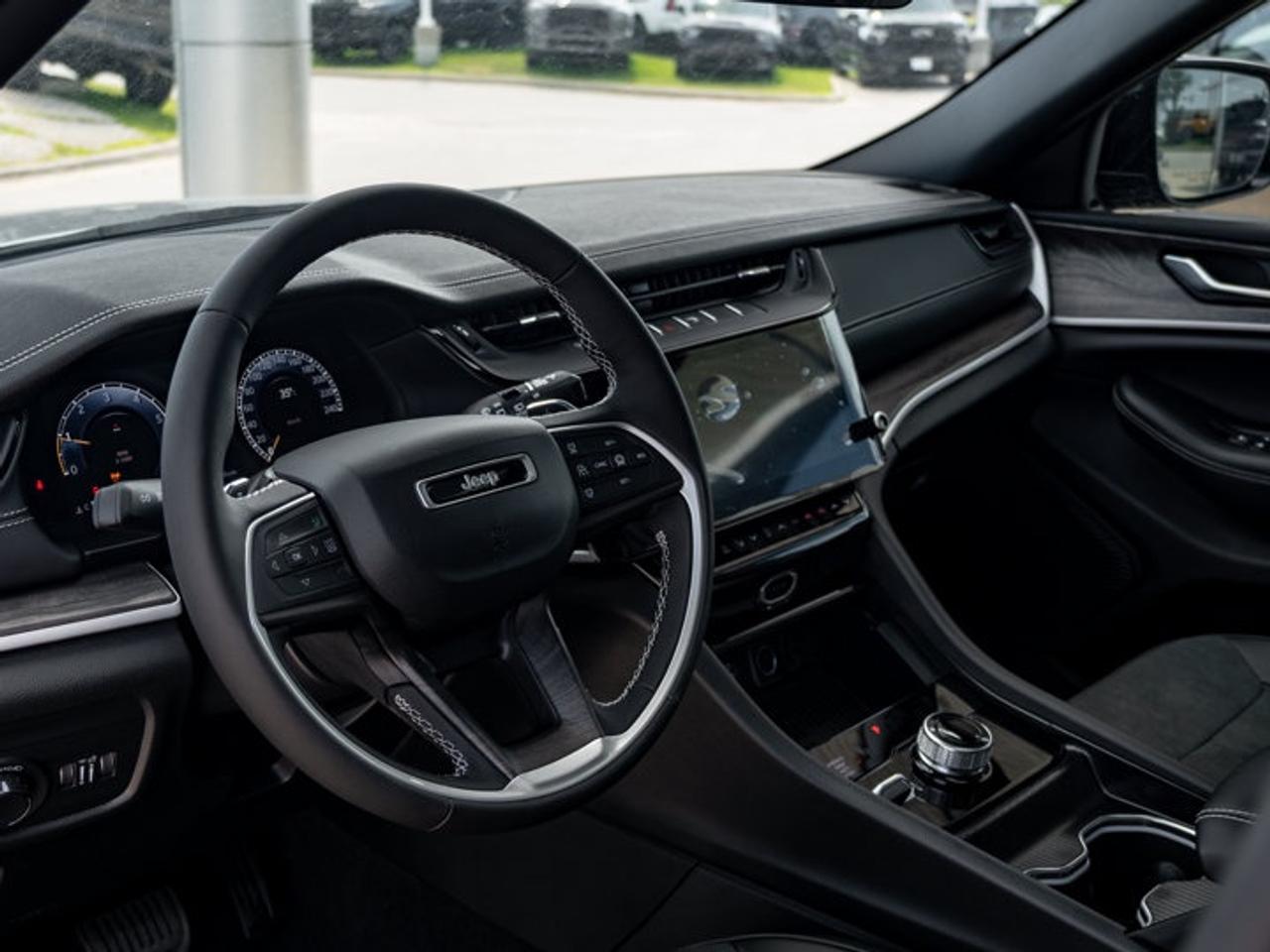 2026 Jeep Grand Cherokee Altitude Photo