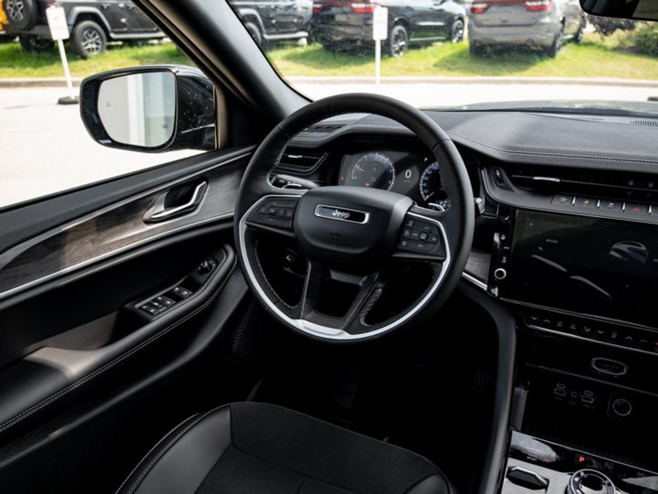 2026 Jeep Grand Cherokee Altitude Photo