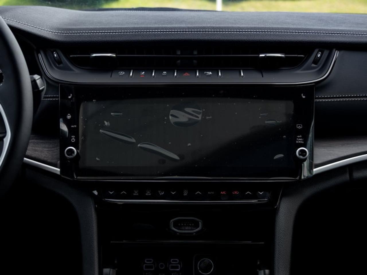 2026 Jeep Grand Cherokee Altitude Photo
