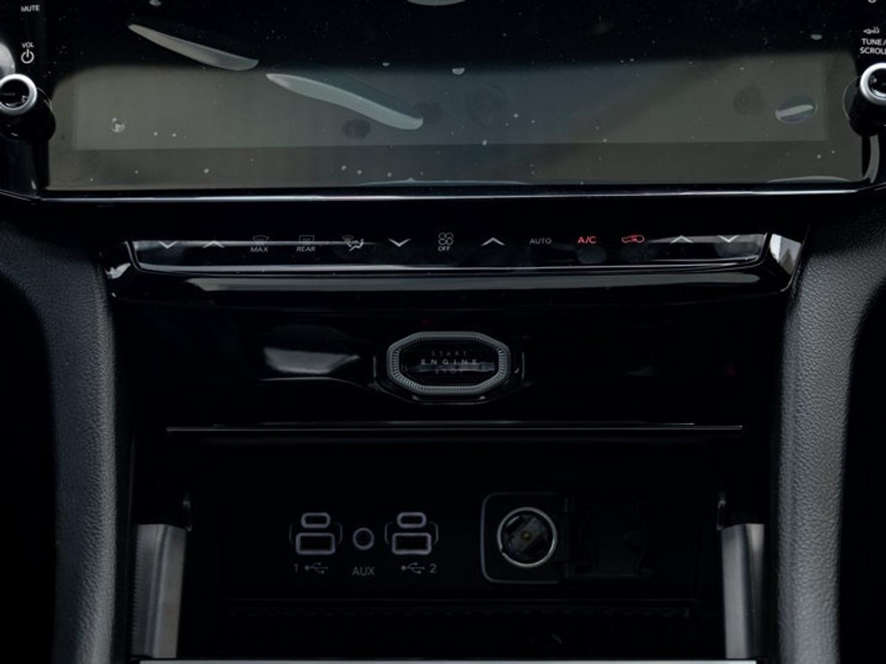 2026 Jeep Grand Cherokee Altitude Photo