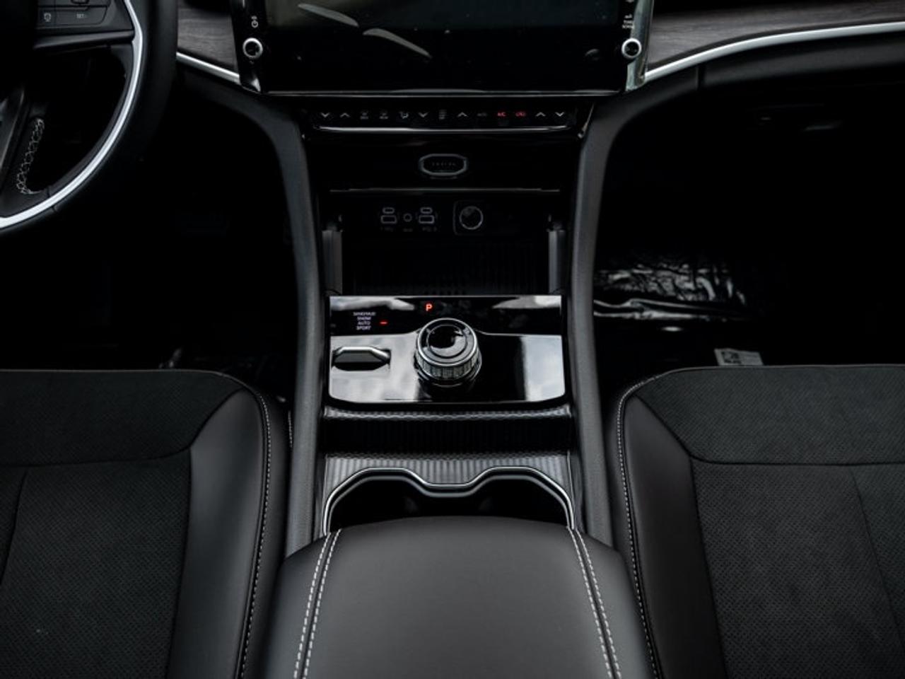 2026 Jeep Grand Cherokee Altitude Photo