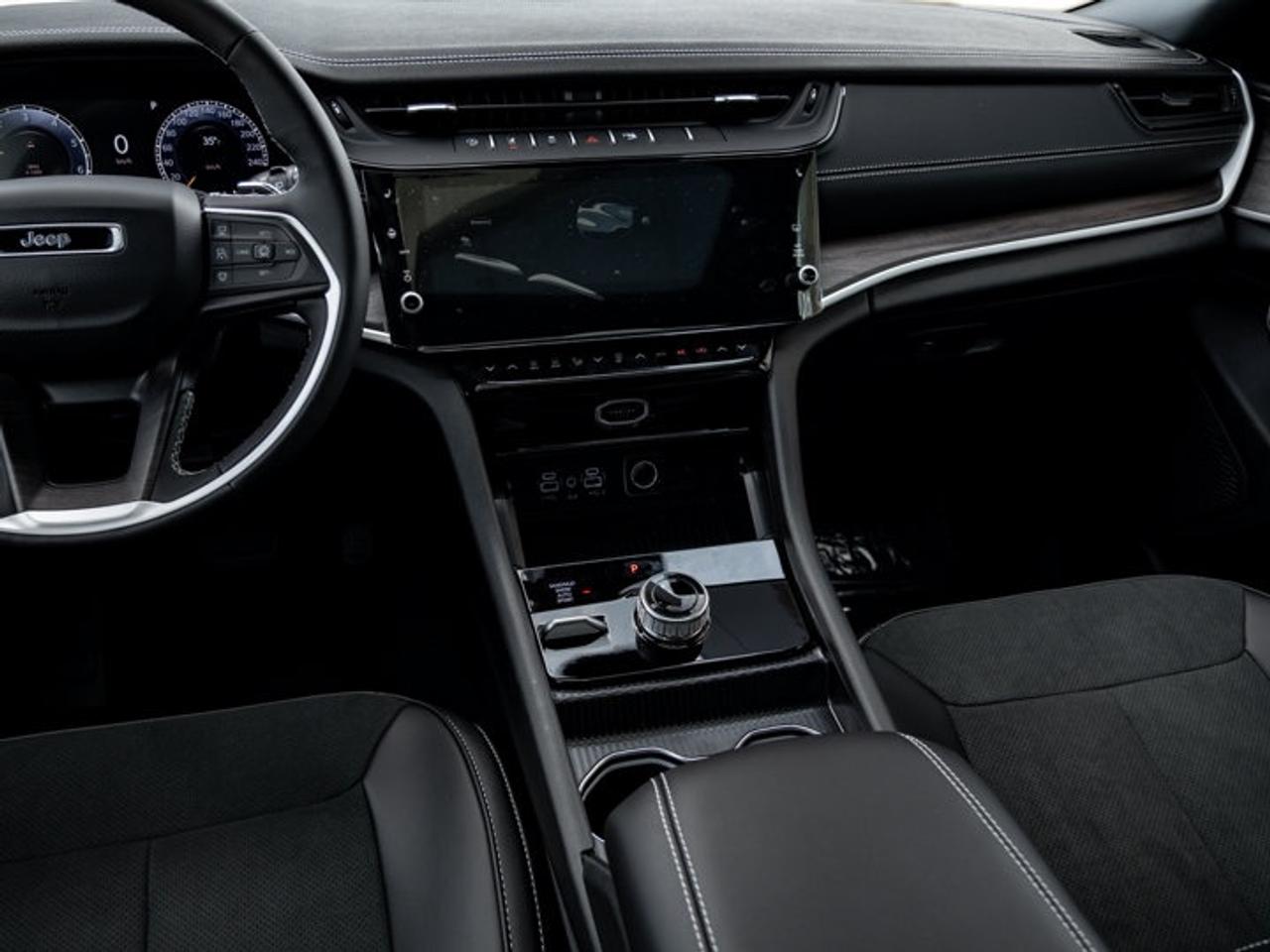 2026 Jeep Grand Cherokee Altitude Photo