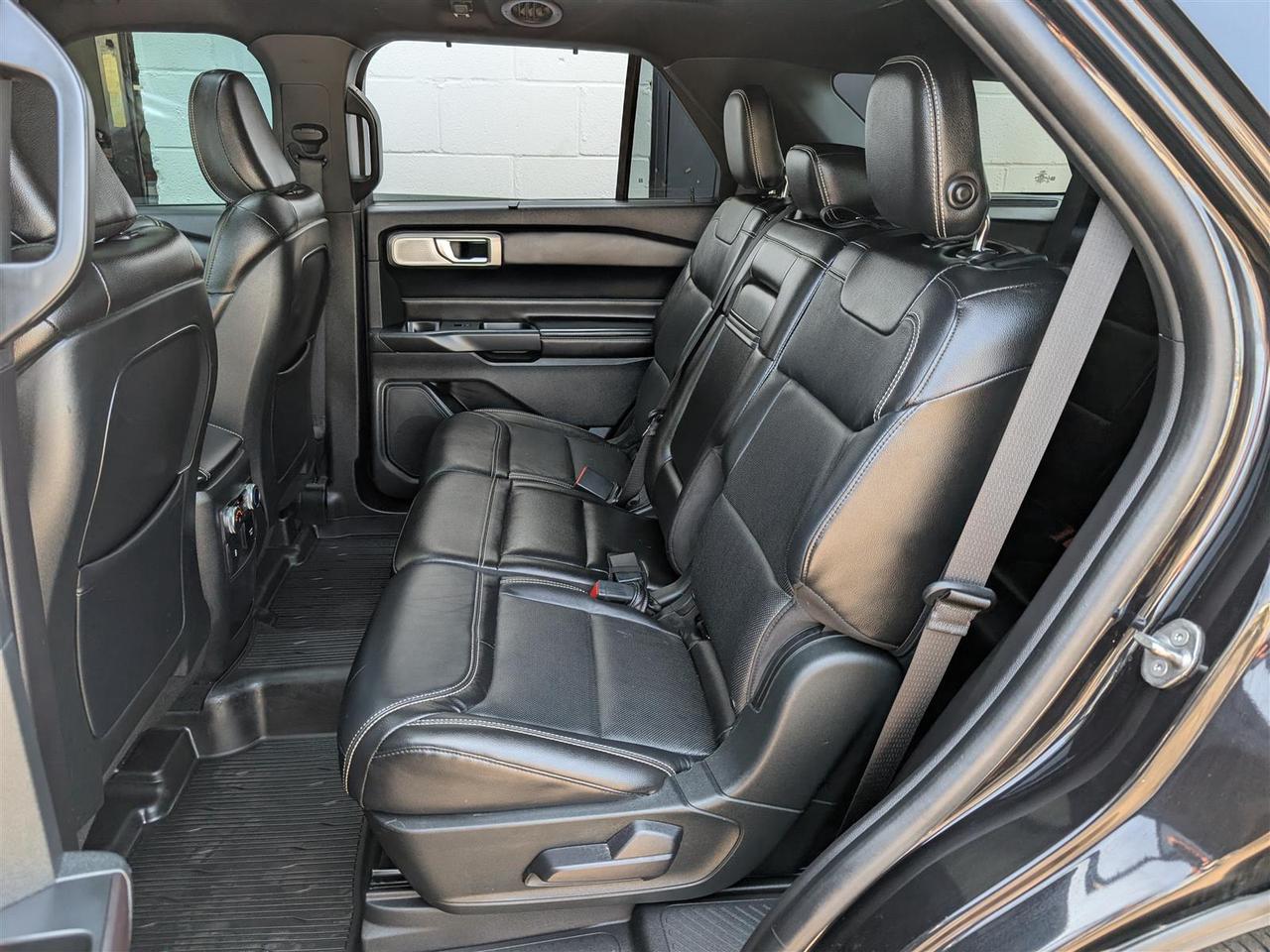 2020 Ford Explorer ST AWD - 7 PASS - NAVI - PANO ROOF - TECH FEATS Photo