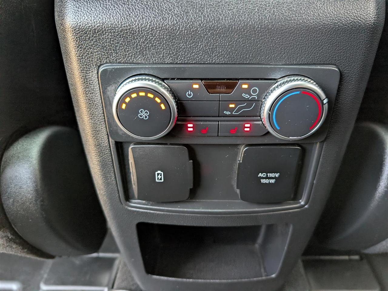 2020 Ford Explorer ST AWD - 7 PASS - NAVI - PANO ROOF - TECH FEATS Photo